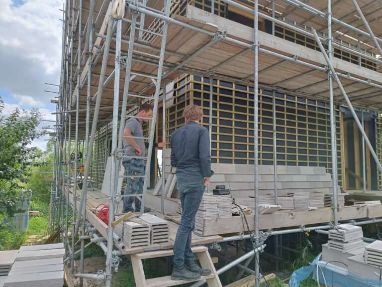 Bommelerwaard bouwbedrijf Dijkwoning (buitendijks) te Herwijnen