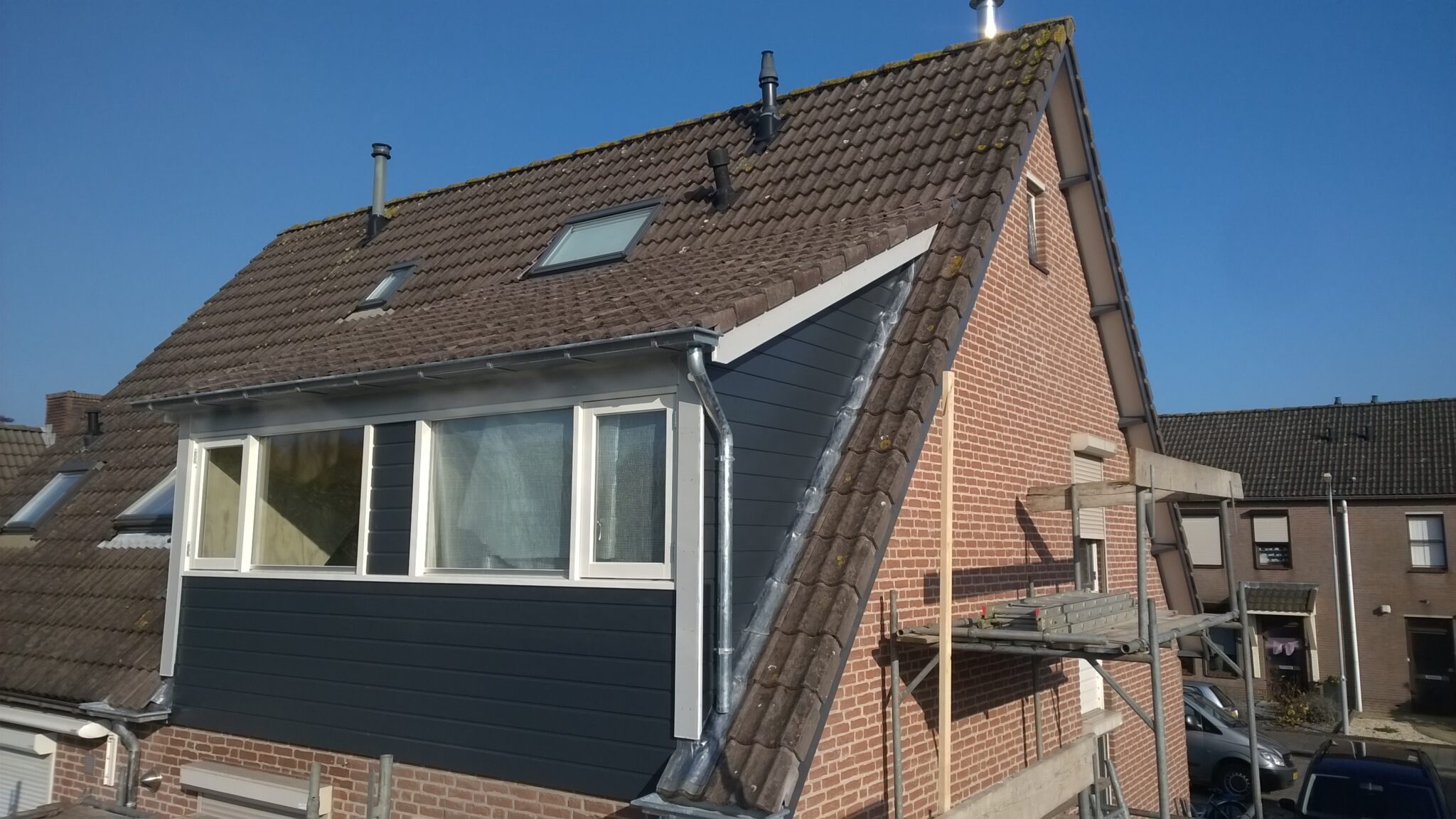 Dakkapel met hellend dak in Zuilichem bouwbedrijf Gelderland